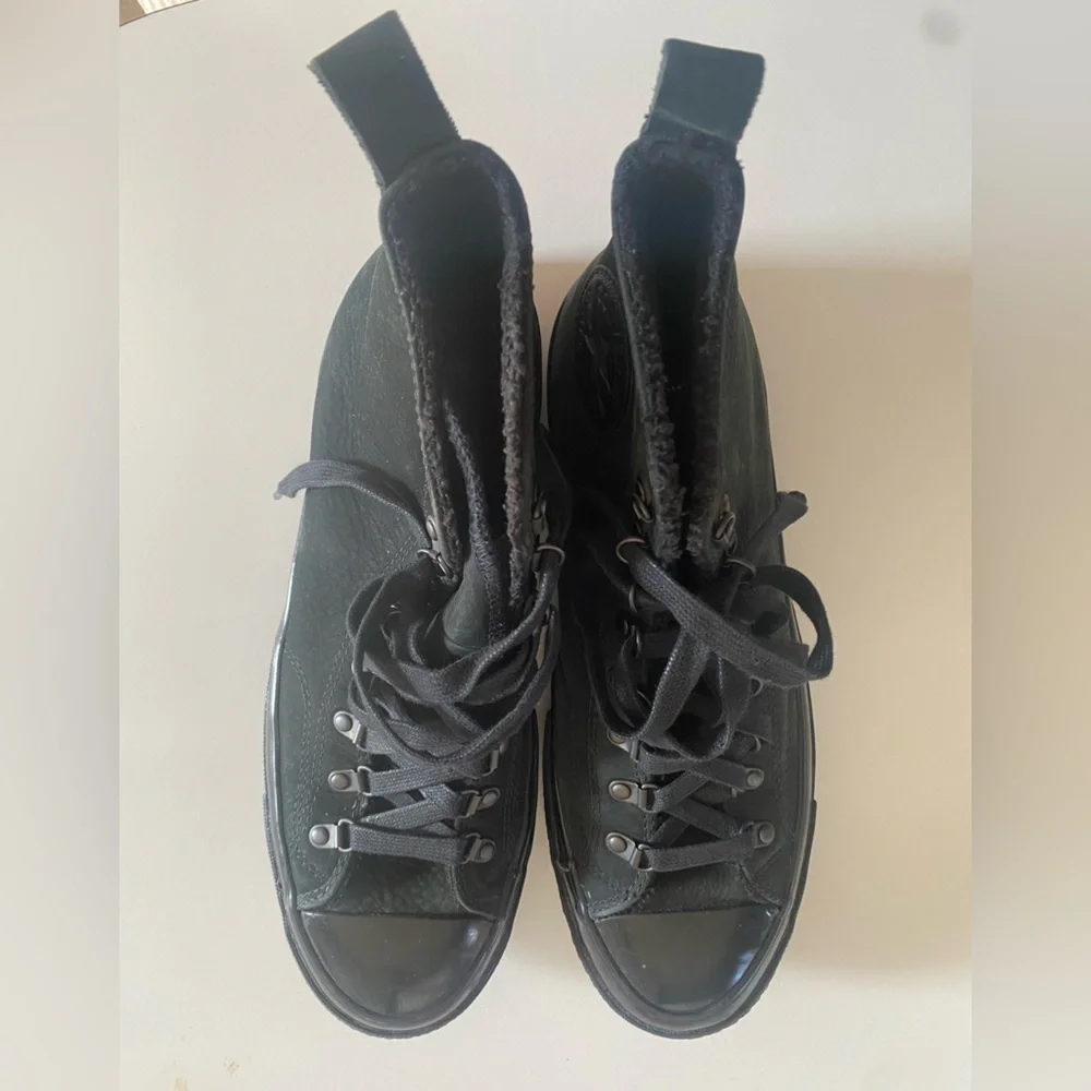 Converse Chuck Taylor All-Star Textured Black Suede Fur Lined Men's Shoes Size 8